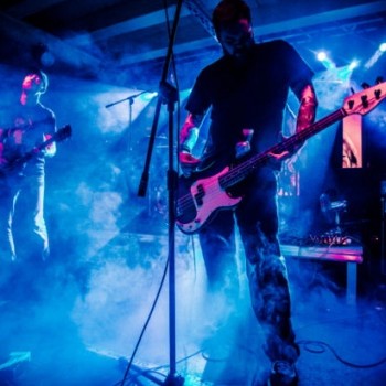 Fuzzy Giveaway : 1 ticket for the Soulstone Gathering Festival in Kraków, Poland. An indoor sonic journey through riffs and time ⚡