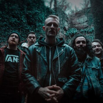 Tremor Ama – Grey Exclusive Videoclip Premiere